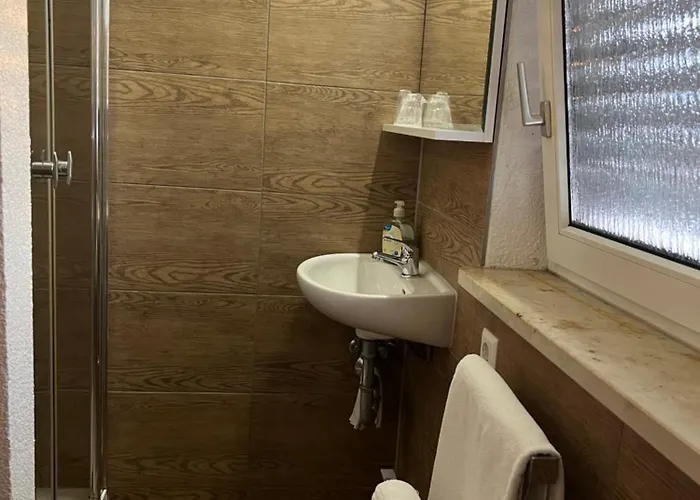 Rheinbruecke Living * Herten (Baden-Wurttemberg)